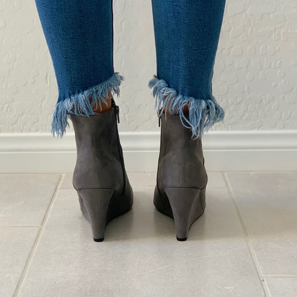 Smoked Grey Pointy Toe Wedge Ankle Bootie - Picture 4 of 7